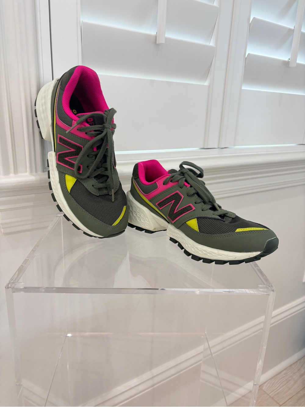 New Balance 574 FIGS Collab in Olive Green, Hot Pink & Yellow Women's Sneakers - Picture 8 of 14